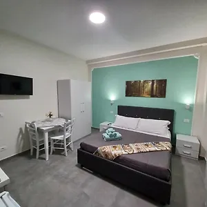 https://house-acrone-centro-citt-locazione-turistica.sicilyhotelsitaly.net